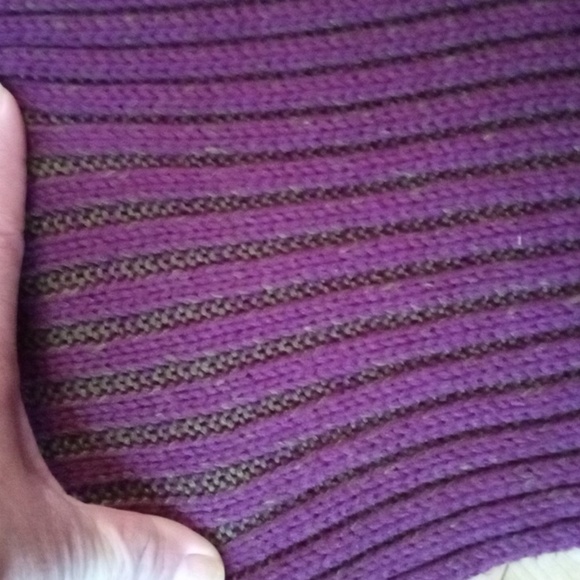 Purple and army green ribbed Scarf - Picture 3 of 4